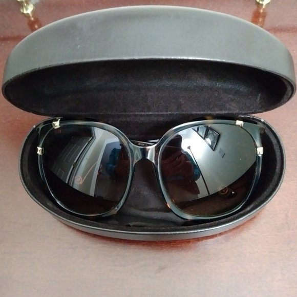 Michael Kors Oversize Tortoise Brown Sunglasses - Picture 6 of 14